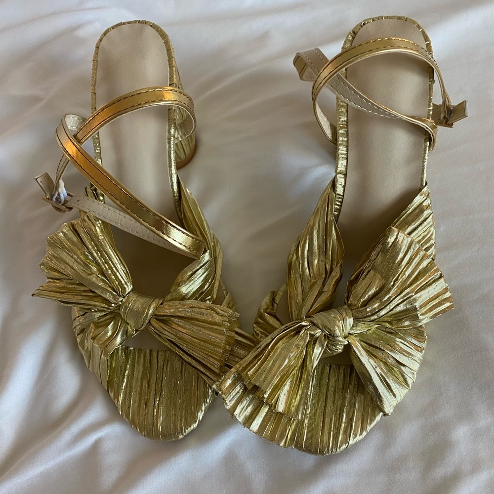 Brand new. Never worn. knock off heels